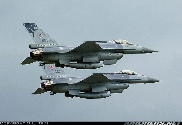 TaiwanF-16inpair.jpg