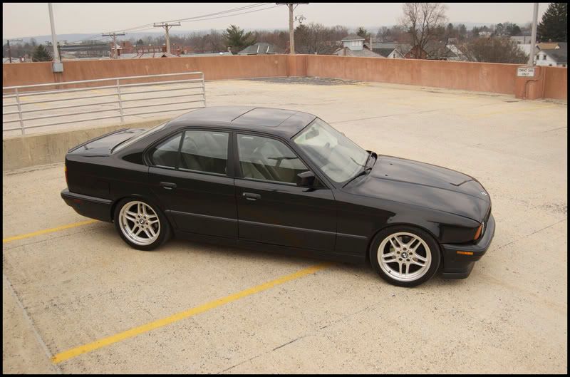 http://i97.photobucket.com/albums/l205/paesantom/bimmer.jpg