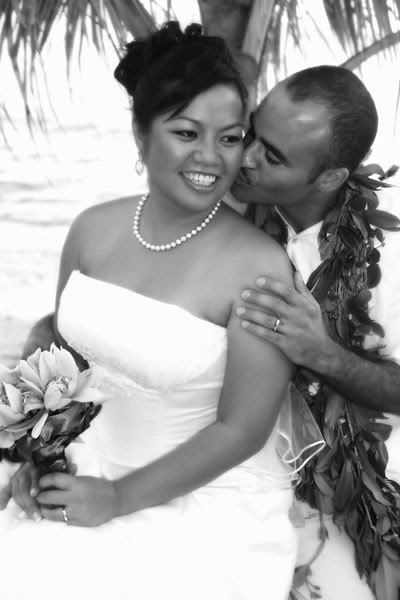 IMAGE: http://i97.photobucket.com/albums/l223/jotano/Marissa--David1-WEB.jpg