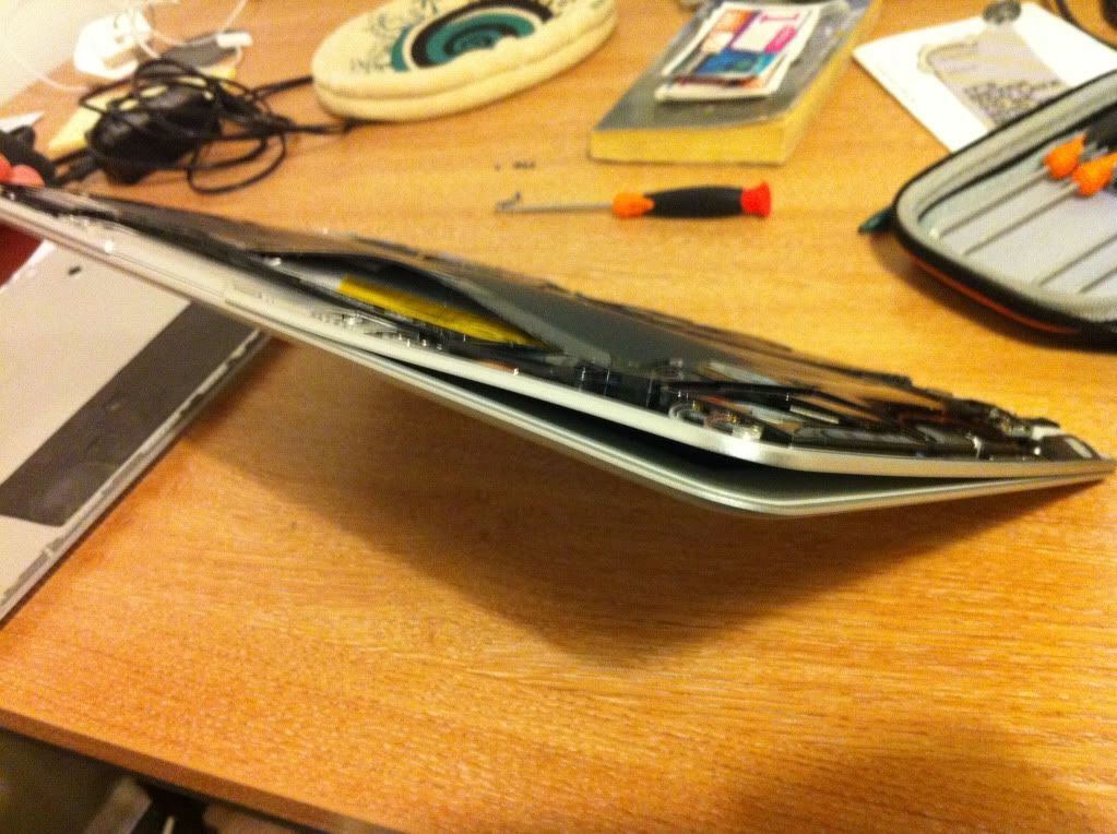 First Gen Macbook Air Battery Exploded! Advice Please. MacRumors Forums