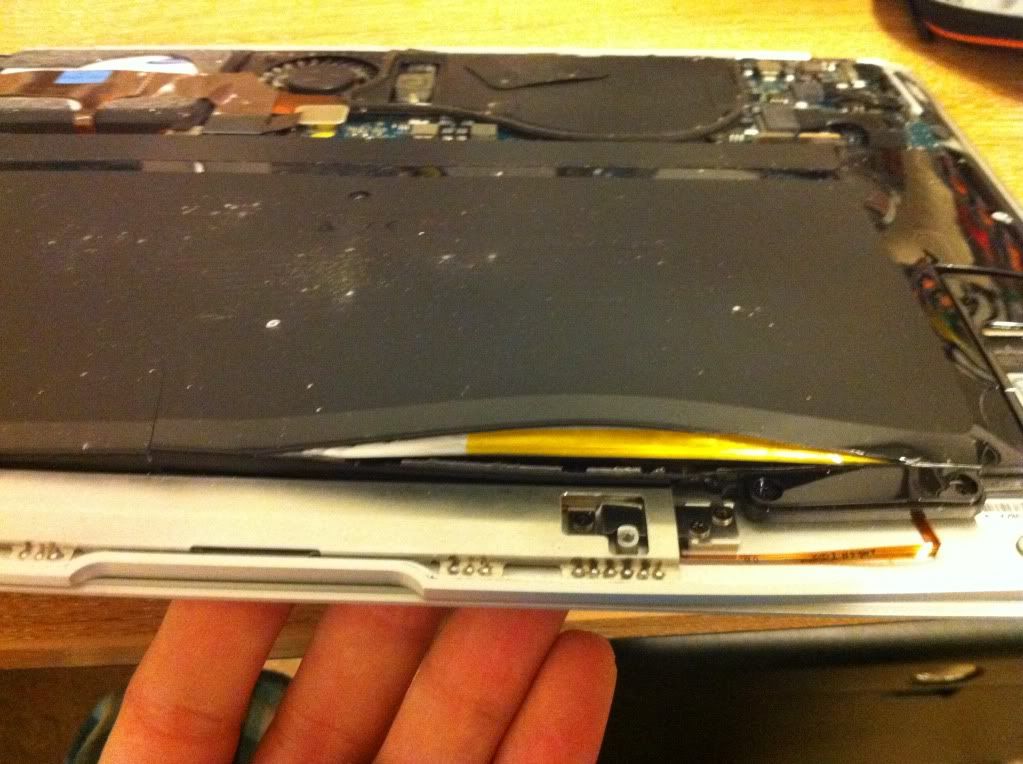 First Gen Macbook Air Battery Exploded! Advice Please. MacRumors Forums