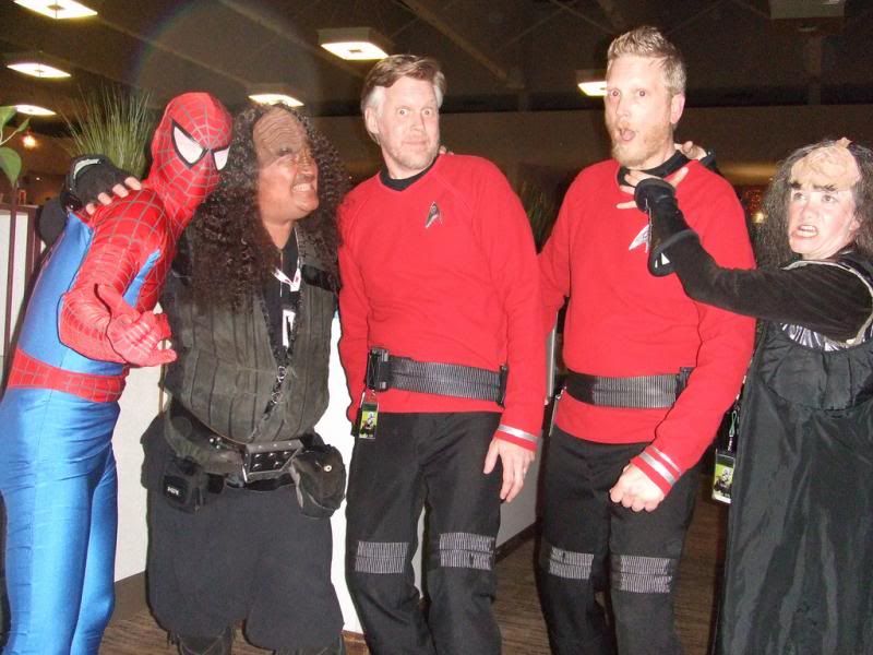 damon_trek02_zpsdd0d5cda.jpg