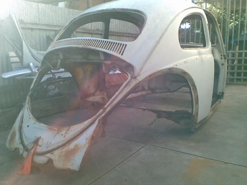 http://i97.photobucket.com/albums/l238/SVW-054/59%20Beetle%20Drag%20Racer%20Project/13062009004.jpg