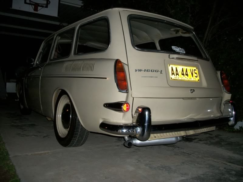 http://i97.photobucket.com/albums/l238/SVW-054/69%20Squareback/10-05-26%20Started%20working%20on%20car/100_0221.jpg