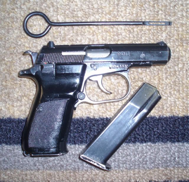 CzechMakarovCZ829X18mm1.jpg