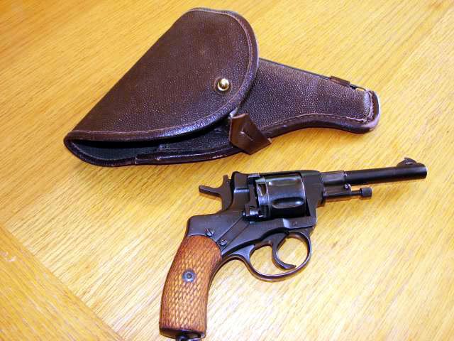 MosinPistol1940Model1895Russian2.jpg
