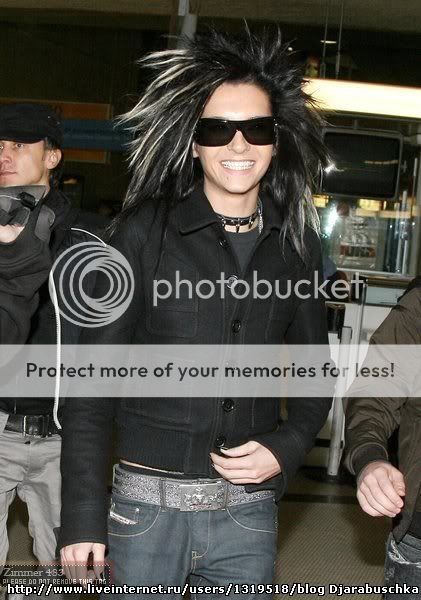 http://i97.photobucket.com/albums/l211/bula210/tokiohotelsvezhak/4b9008624be2.jpg