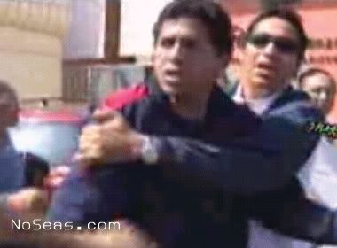 Broma al Puma Carranza por Damian y el Toyo en Magaly TV (VIDEOS) Broma al Puma Carranza por Damian y el Toyo en Magaly TV (VIDEOS)
